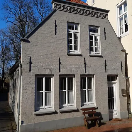 Ferienwohnung Im Historischen Zentrum 25562 Weener Buitenkant foto